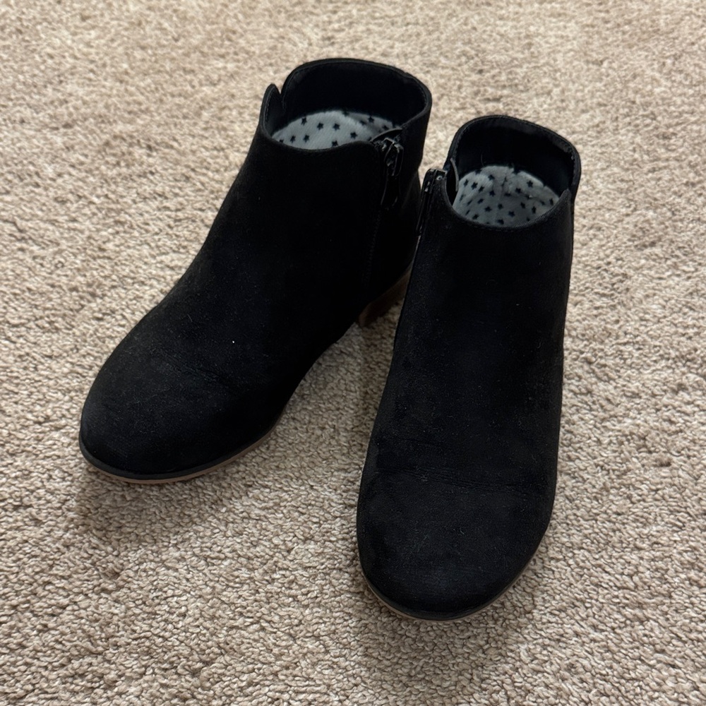 Cat & Jack Classic Black Ankle Boots, girls size 13